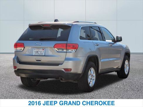 Used 2016 Jeep Grand Cherokee Laredo w/ Quick Order Package 23E image 7