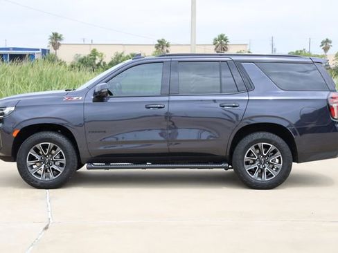 Used 2023 Chevrolet Tahoe Z71 w/ Luxury Package AWD/4WD image 5