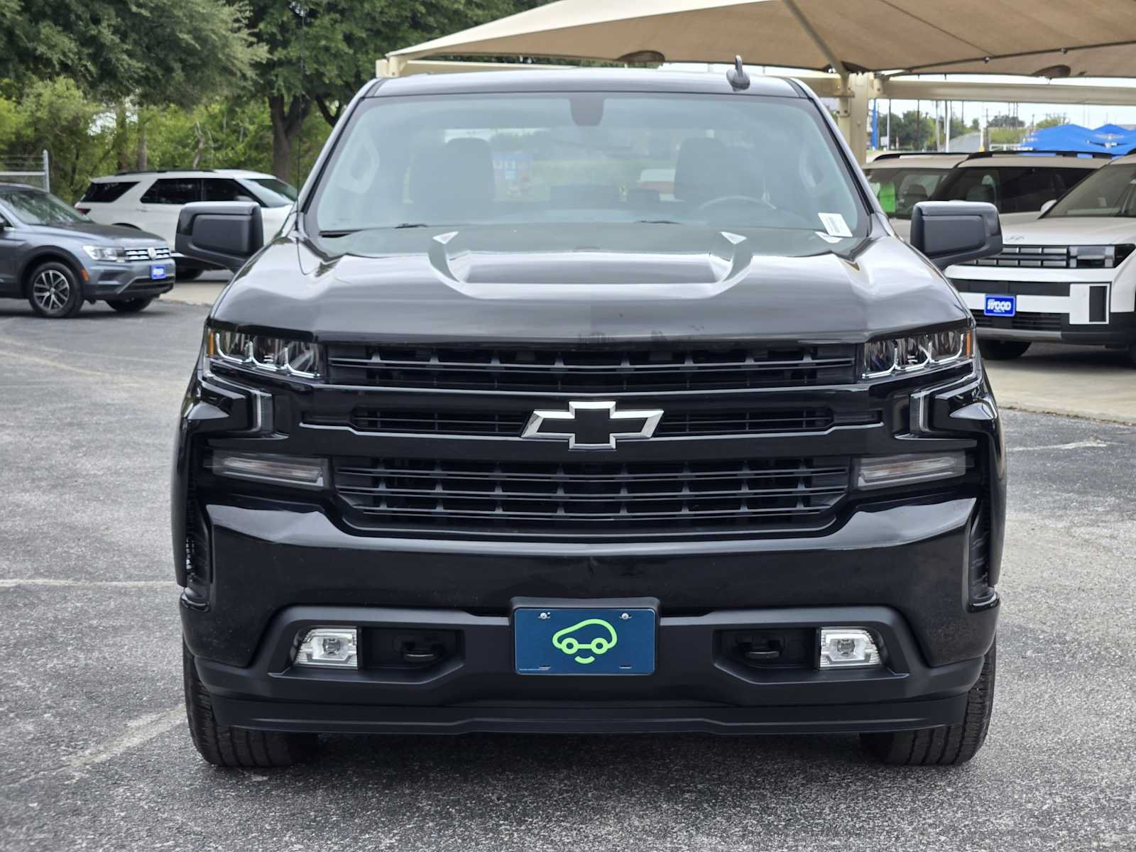 Used 2020 Chevrolet Silverado 1500 RST w/ Texas Edition AWD/4WD image 2