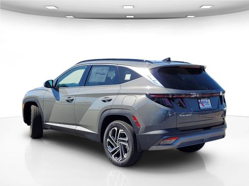 New 2025 Hyundai Tucson Limited image 5