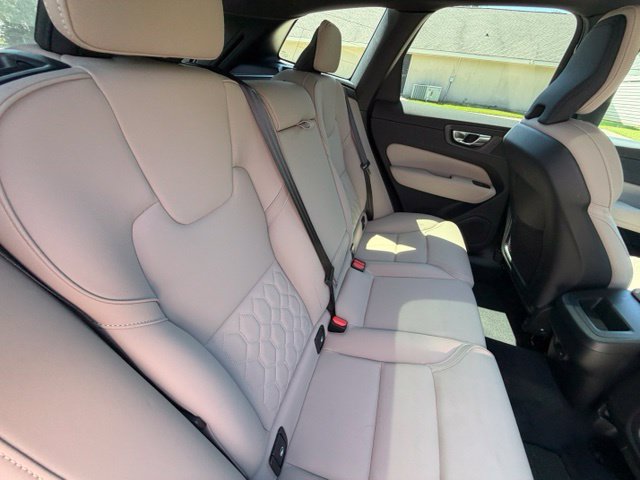 Used 2026 Volvo XC60 B5 Core AWD/4WD image 32