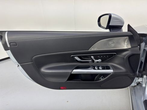 Used 2022 Mercedes-Benz SL 55 AMG 4MATIC image 45