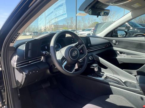 New 2026 Hyundai Elantra SE image 20