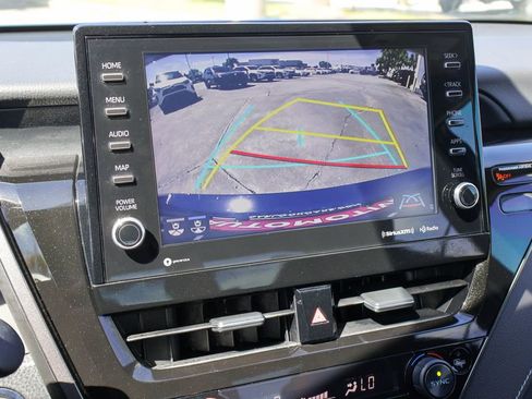 Used 2024 Toyota Camry XSE FWD image 4