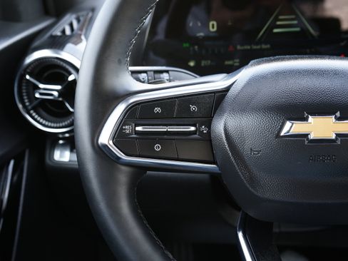 Used 2025 Chevrolet Equinox LT image 27