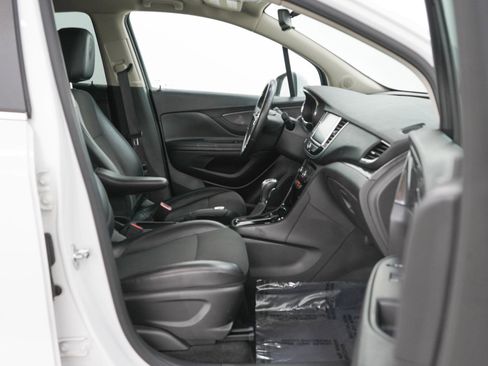 Used 2019 Buick Encore Preferred FWD image 13