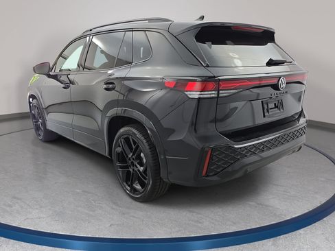 New 2026 Volkswagen Tiguan SE R-Line FWD image 7