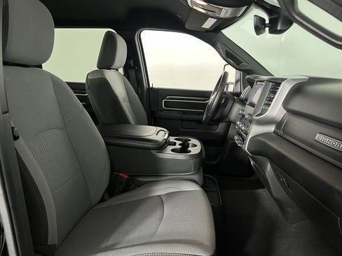 Used 2024 RAM 2500 Big Horn w/ Bed Utility Group image 32