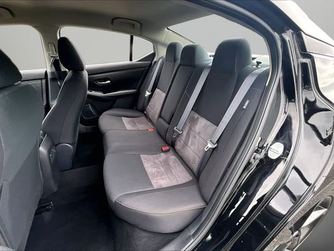 Used 2023 Nissan Sentra SR w/ Midnight Edition Package FWD image 24