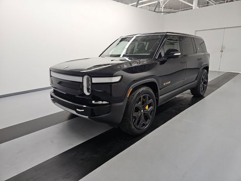 Used 2023 Rivian R1S Adventure image 1