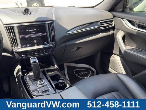 Used 2022 Maserati Levante GT AWD/4WD image 29