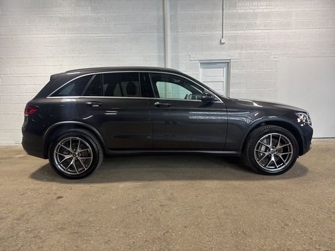 Used 2022 Mercedes-Benz GLC 300 4MATIC image 5