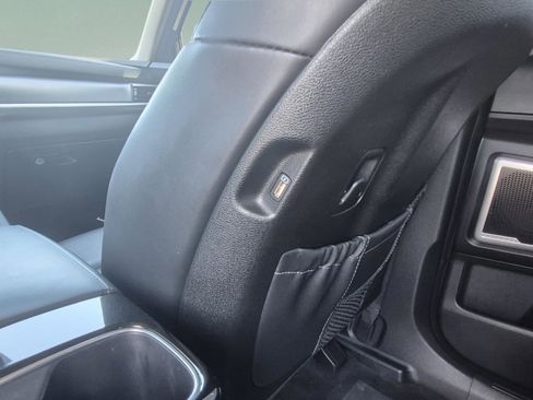 Used 2020 Kia Telluride S FWD image 17