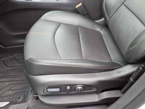 Used 2024 Chevrolet Equinox Premier image 24