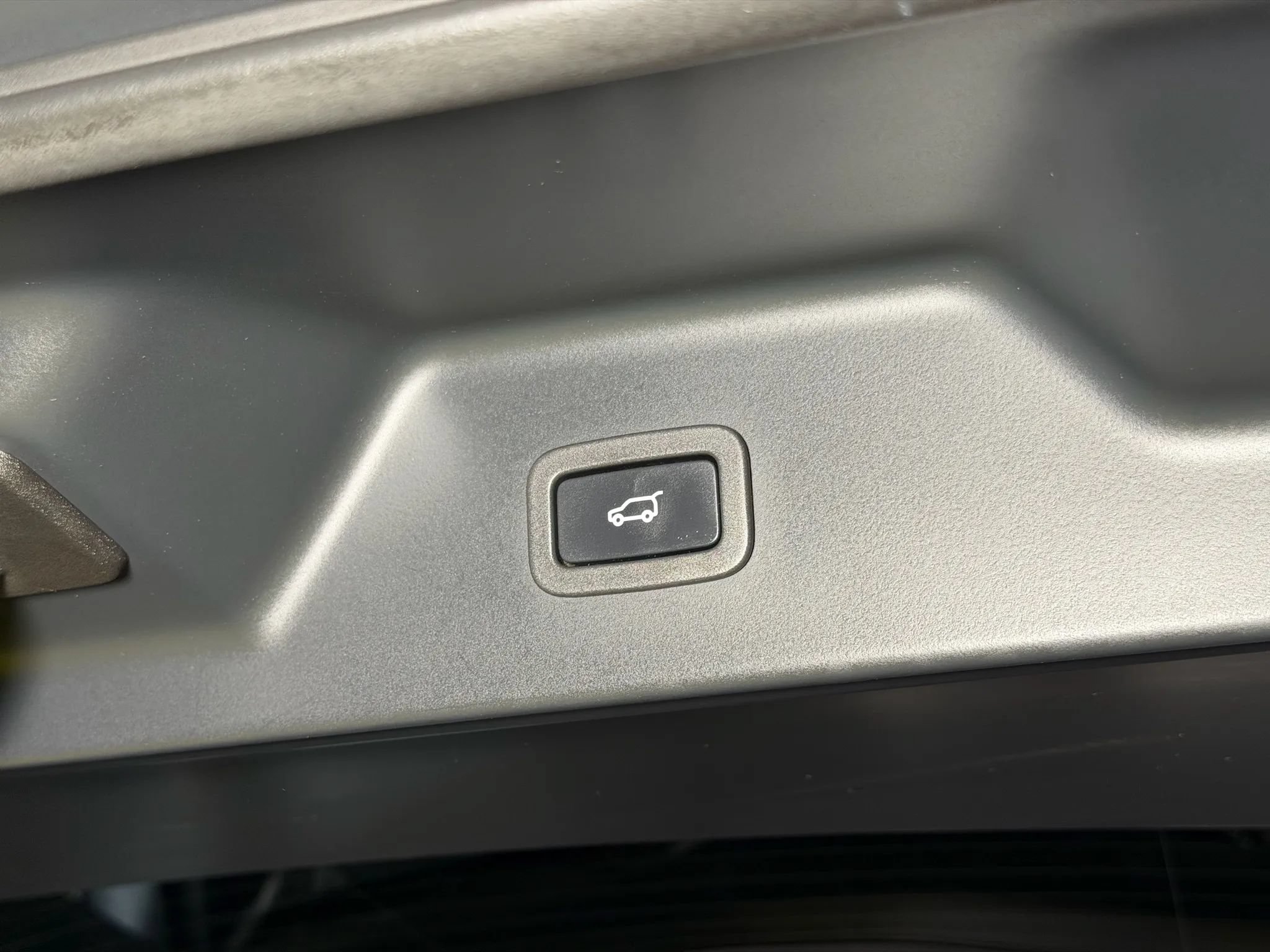 Used 2018 Land Rover Range Rover HSE AWD/4WD image 17