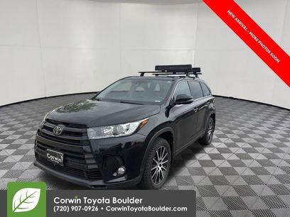 Used 2017 Toyota Highlander SE