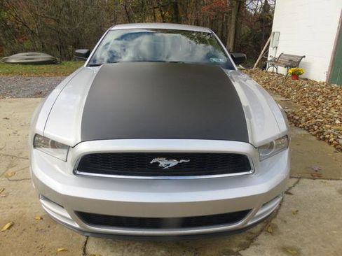 Used 2014 Ford Mustang Coupe image 2