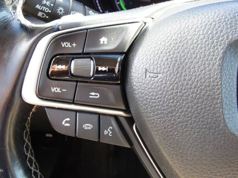 Used 2020 Honda Insight Touring image 19