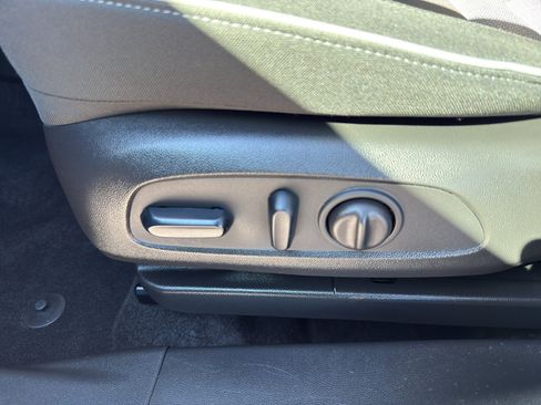 Used 2023 Chevrolet TrailBlazer LT w/ Convenience Package image 15