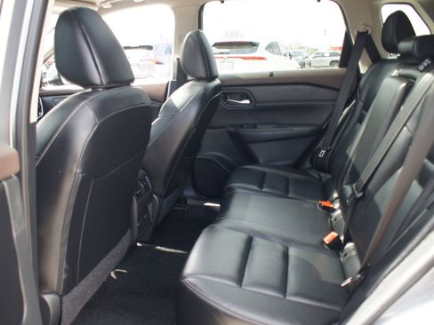 Used 2023 Nissan Rogue SL w/ SL Premium Package image 15