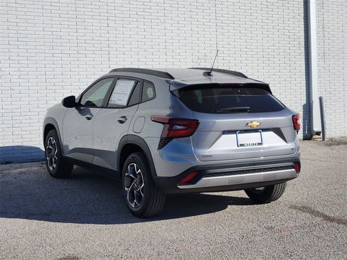 New 2026 Chevrolet Trax LT w/ Driver Confidence Package image 3