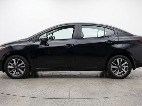 Used 2025 Nissan Versa SV image 5