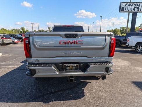 Used 2025 GMC Sierra 3500 Denali w/ Denali Reserve Package AWD/4WD image 8