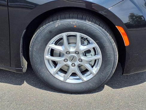 Certified 2023 Chrysler Voyager LX FWD image 24