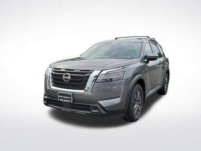 Used 2022 Nissan Pathfinder SV