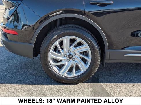 Certified 2023 Lincoln Corsair Standard image 9