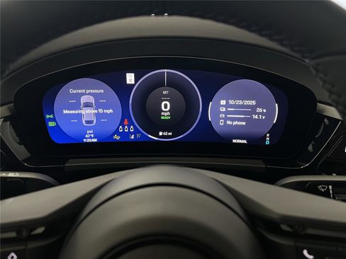 Used 2025 Porsche Macan Turbo Electric image 21