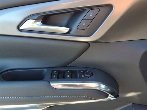 New 2026 Chevrolet Traverse LT w/ Sun and Wheel Package image 24