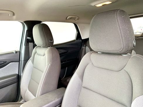 Used 2025 Chevrolet TrailBlazer LT w/ Convenience Package image 12