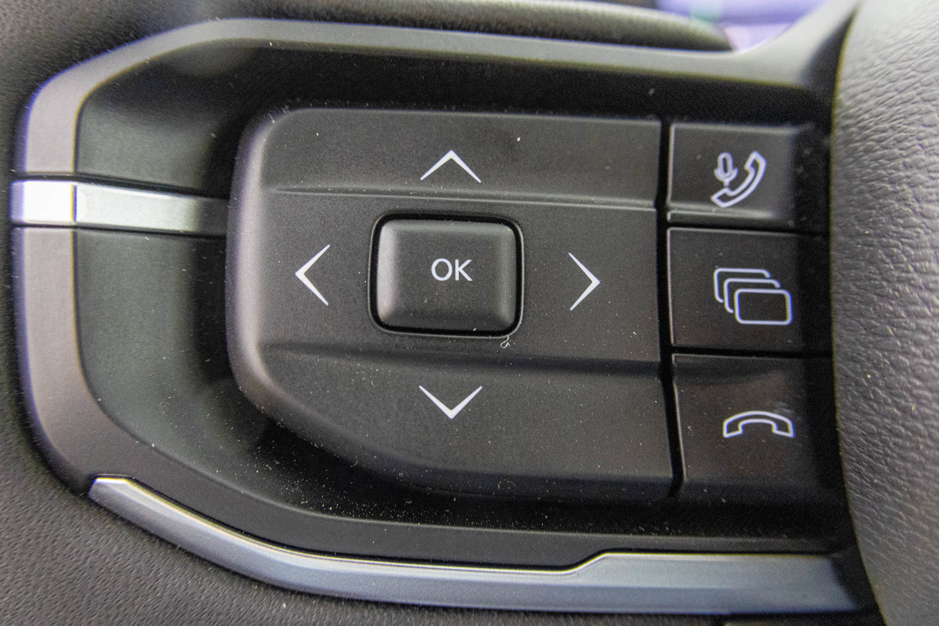New 2026 Jeep Cherokee Laredo AWD/4WD image 30