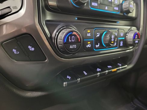 Used 2018 Chevrolet Silverado 1500 LT w/ All Star Edition AWD/4WD image 16