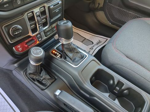 New 2026 Jeep Wrangler Unlimited Rubicon image 21