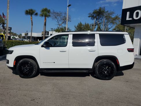 Used 2023 Jeep Wagoneer Series II image 8