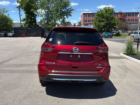 Used 2018 Nissan Rogue SL FWD image 4