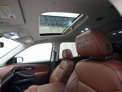 Used 2018 Chevrolet Traverse High Country image 33