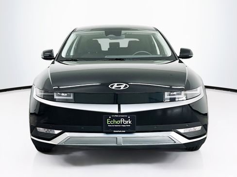 Used 2024 Hyundai Ioniq 5 SEL AWD/4WD image 2