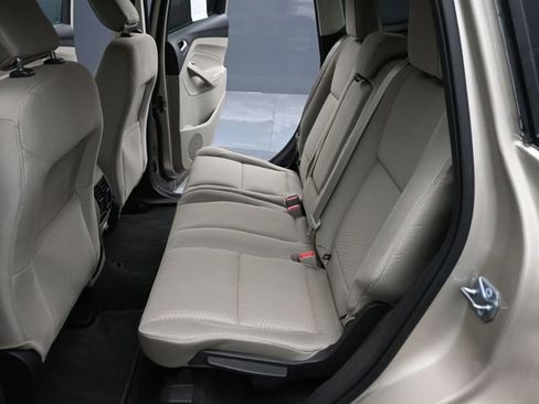 Used 2018 Ford Escape SE image 12