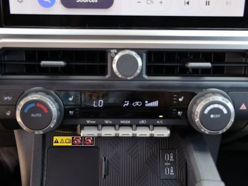 New 2026 Toyota 4Runner TRD Off-Road Premium AWD/4WD image 21