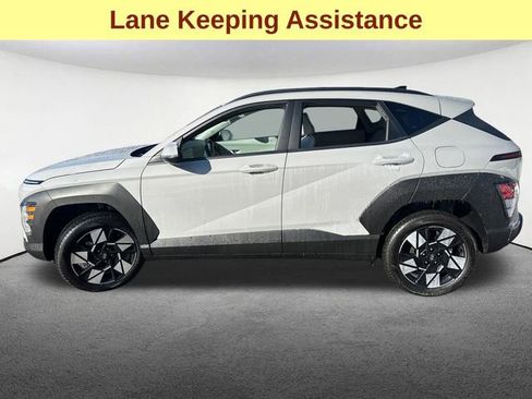 Used 2025 Hyundai Kona SEL AWD/4WD image 6