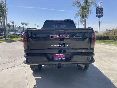 Used 2024 GMC Sierra 2500 AT4X AWD/4WD image 7