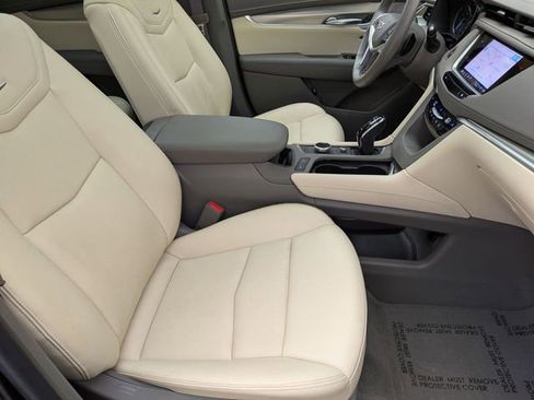 Certified 2023 Cadillac XT5 Premium Luxury w/ LPO, Floor Liner Package AWD/4WD image 27