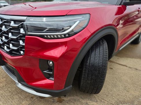 Used 2025 Ford Explorer Platinum w/ Ultimate Package RWD image 35