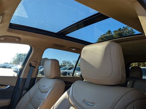 Certified 2024 Cadillac XT6 Sport w/ Platinum Package image 14