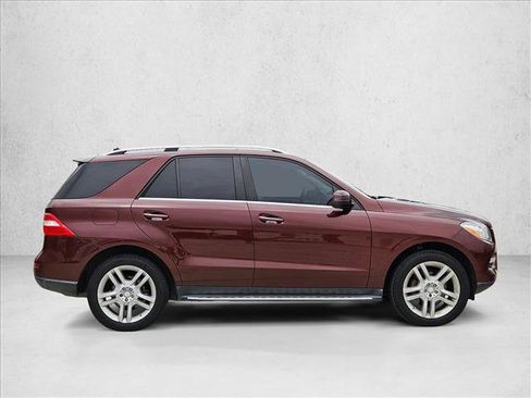 Used 2014 Mercedes-Benz ML 350 BlueTEC 4MATIC image 4