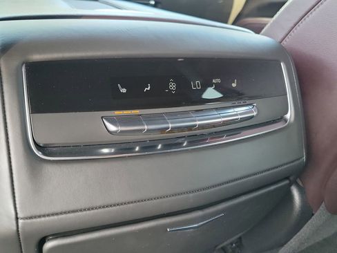 Used 2023 Cadillac Escalade ESV Sport Platinum w/ LPO, ONYX Package image 21