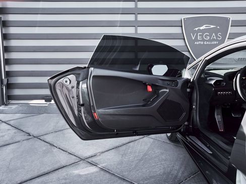 Used 2023 Lamborghini Huracan STO image 35